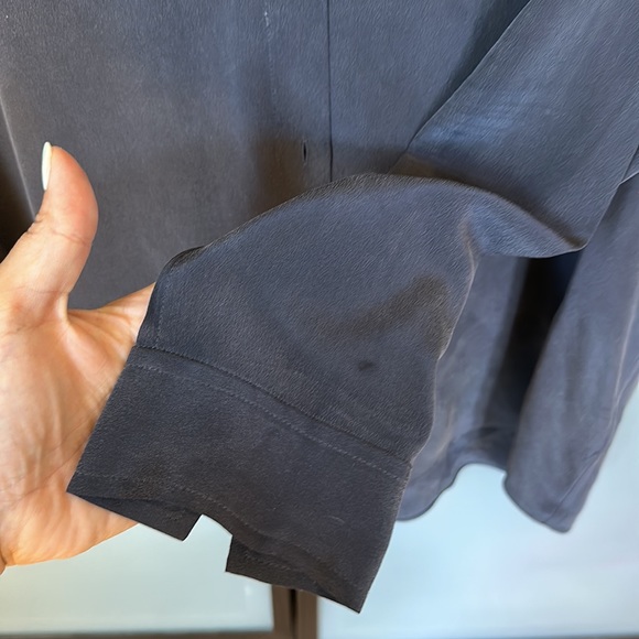 Rails Rhett Charcoal 100% Silk Button Down - Large - Picture 3 of 13